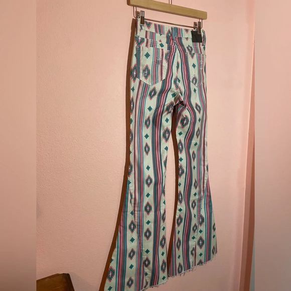 Lucky & Blessed Western Aztec Multicolor Print Mega-Flare Jeans size 2 - Picture 3 of 15